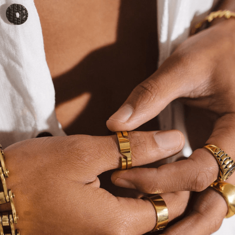 Prestigious Ring – CALITHE